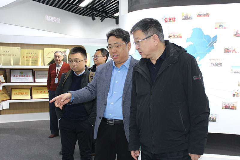 Mr. Tang Yuguo, Director of Suzhou Institute of Medical Technology, Chinese Academy of Sciences, and his delegation visited our company for exchange.